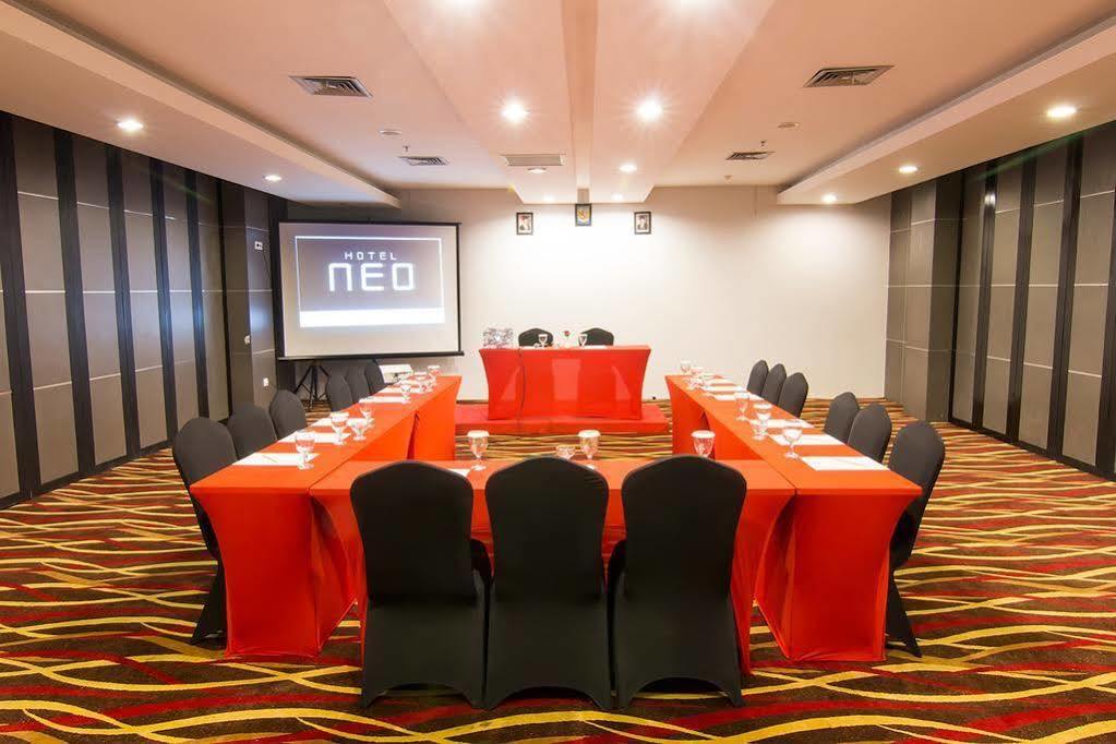 Hotel Neo Palma Palangkaraya By Aston מראה חיצוני תמונה